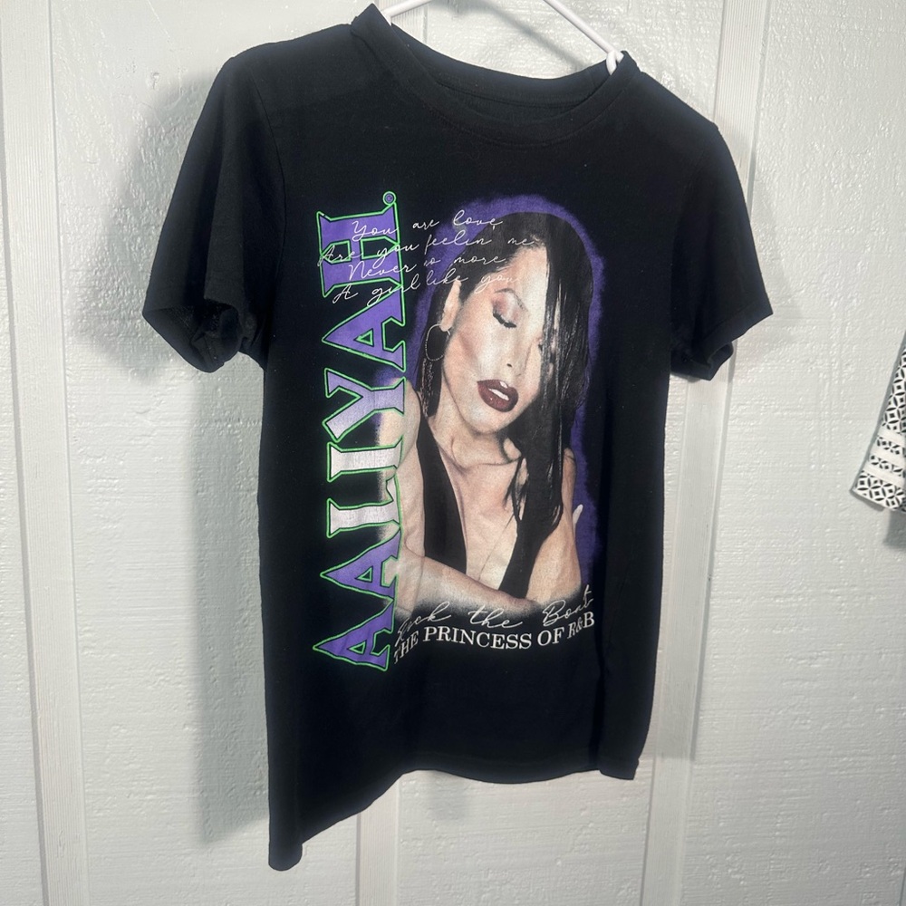 Aaliyah The Princess Of R&B Black T-T-Shirt Adult Size Small EUC - Picture 1 of 6